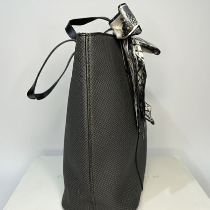 Min Min Signature Tote